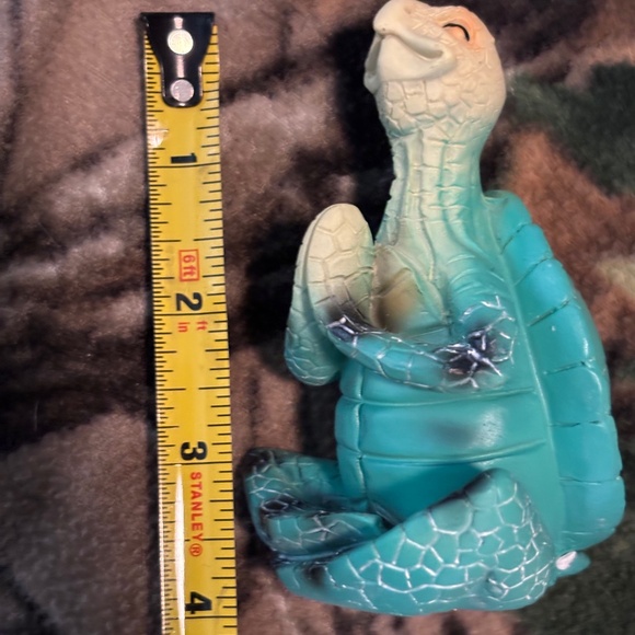 Sea Turtle Figurine Meditating Frog - Picture 6 of 7